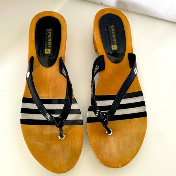 Sperry Top Sider Black and Tan Striped Wooden Sandals Size 7 Flip Flop Slip On - Picture 2 of 14